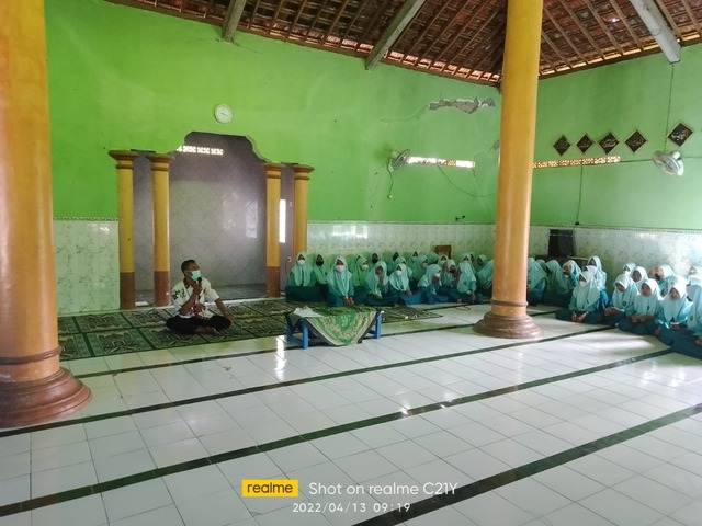 Warga Madrasah Harus Tetap Disiplin Prokes