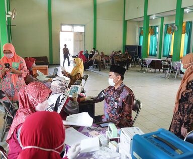 Geraka￼n Sejuta Vaksin Booster Penangkal Covid-19 di Brebes