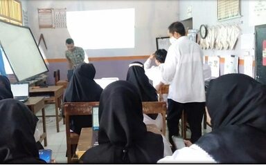 KKG Al Hidayah Kec Pagentan Gelar Sosialisasi Penyusunan Soal Dengan Media Google Form