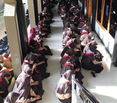 Begini Cara Mengkhatam Al-Qur’an di Bulan Ramadhan ala Koordinator Keagamaan MTs N 1 Banjarnegara