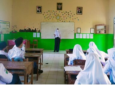 Ajarkan Keberanian Komunikasi di Depan Khalayak dengan Kultum Ramadan