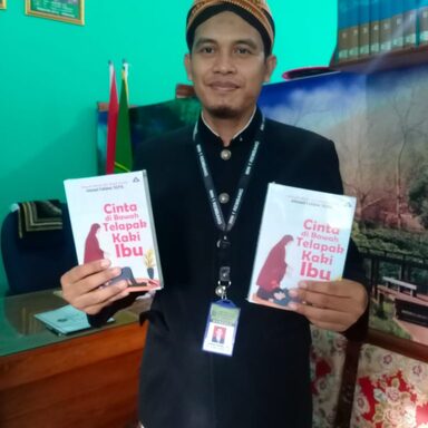 Peringati  Hari Kartini, MIN 1 Rembang Luncurkan  Novel Bertema Wanita