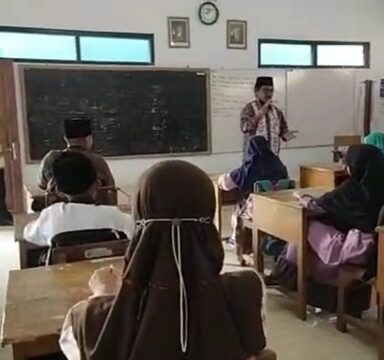 Sosialisasi ke SD Diiringi Salawat