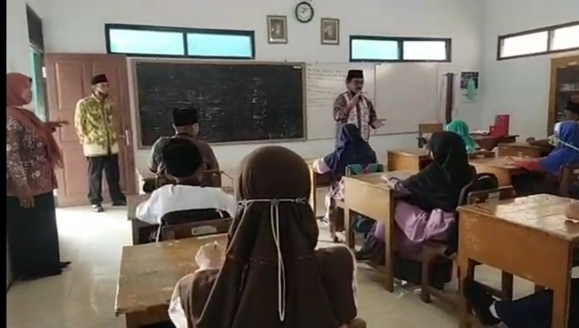 Sosialisasi ke SD Diiringi Salawat