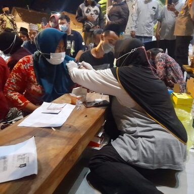 Peserta Program  Satu Juta Vaksinasi di Rembang Tembus 20rb Warga