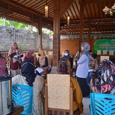 Pernikahan Dini Antarkan Penyuluh Agama Islam Juara I Lomba Menulis