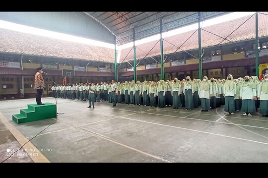 Man 2 Banjarnegara Melaksanakan Apel Dan Halal  Bihalal Di Hari Pertama Sekolah