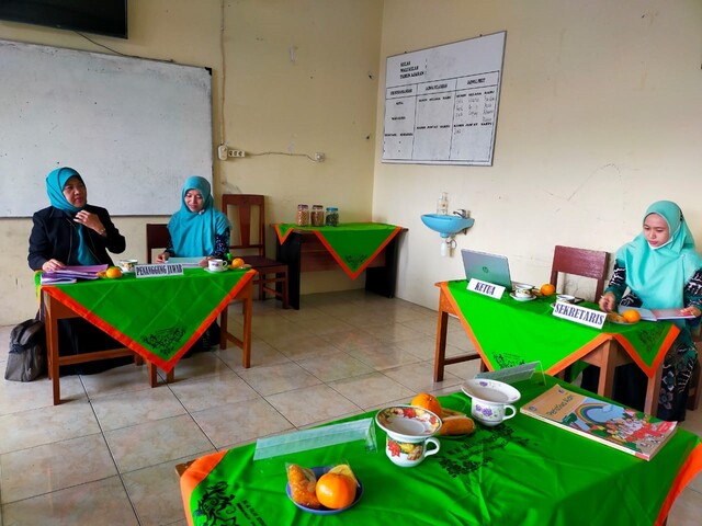 Pengawas Madrasah Adakan Monev Di MI Maarif Al Falah Joyokusumo