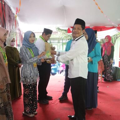Tangis Harus Warnai Muwadda’ah MTsN 3 Rembang