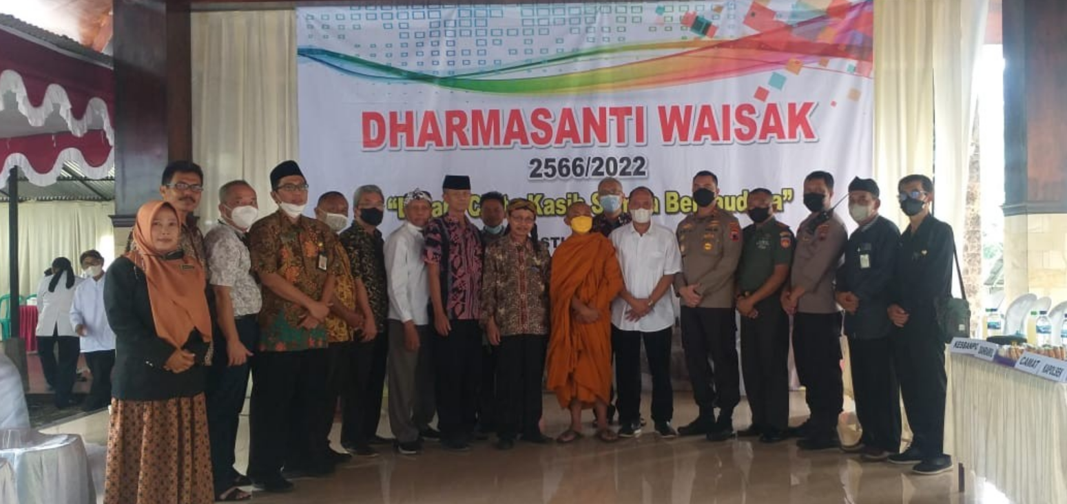 Padepokan Astha Brata Gelar  Perayaan Dharmasanti Waisak 2566