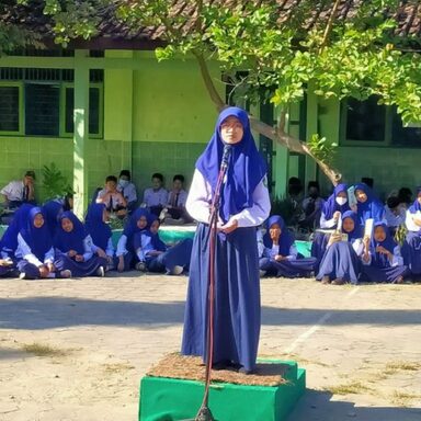 Asah Kemampuan Berbahasa Inggris, MTsN 3 Rembang Gelar Lomba Story Telling