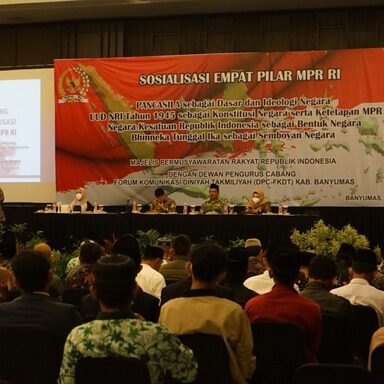 Jangan Benturkan Pancasila Dengan Agama