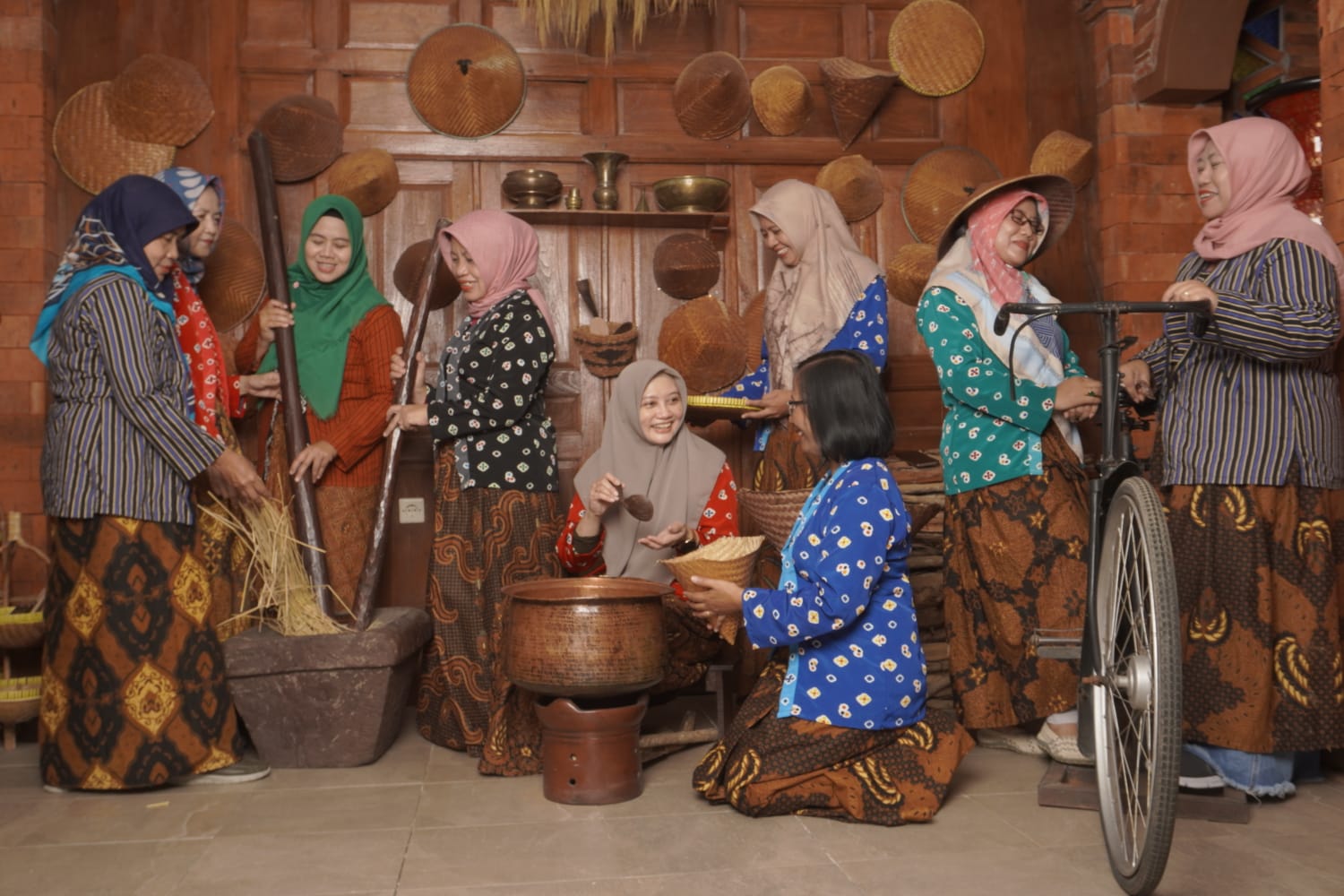 Family Gathering, Sambung Silaturahmi Pegawai dan Pensiunan