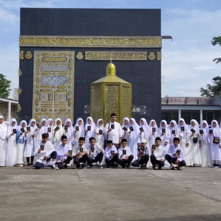 Kelas Prestasi MTsN 5 Magelang Ikuti Outing Class