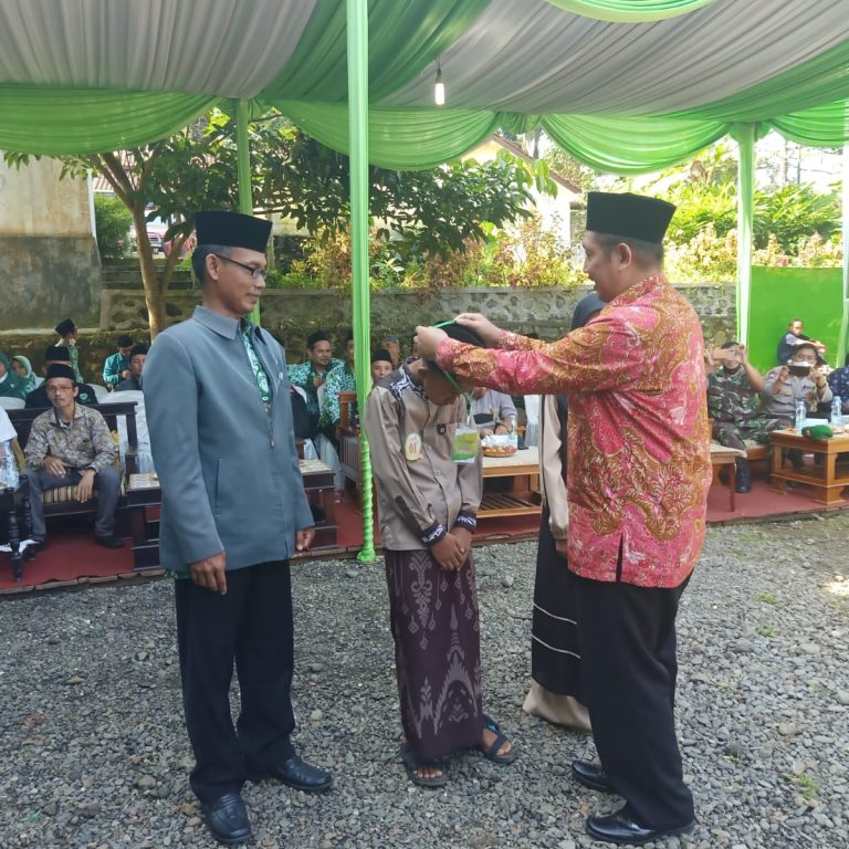 Buka Porsadin, Buru Atlit Berprestasi dari Madrasah