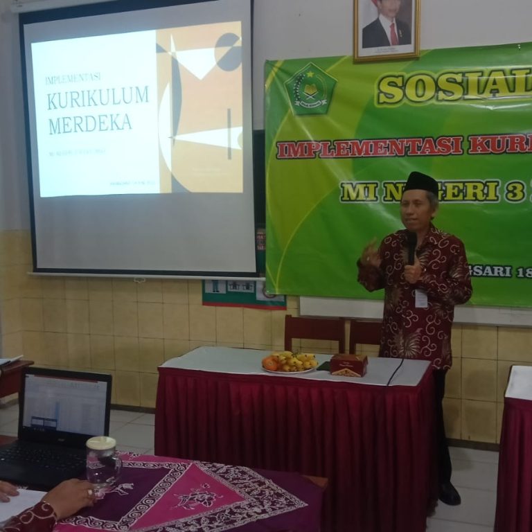Sosialisasi Implementasi kurikulum Merdeka ,  Tingkatkan Siswa MIN 3 Banyumas Berekspresi