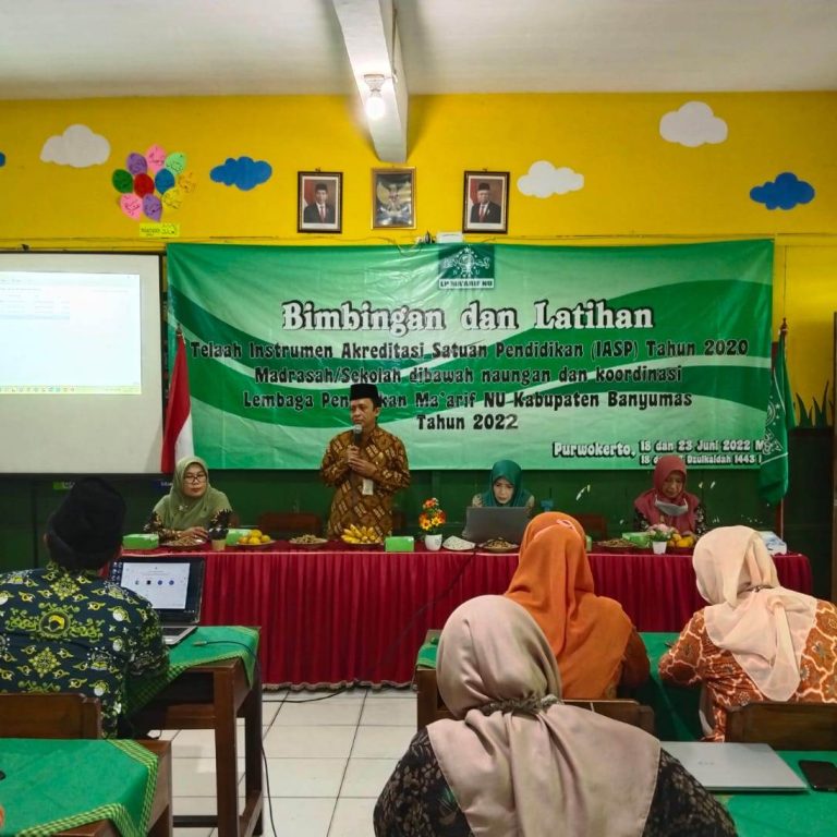 Madrasah Ma’arif NU Banyumas Ikuti Bimbingan Telaah Instrumen Akreditasi