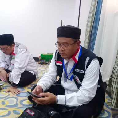 Gus Nadhif Tekankan Keikhlasan dan Fokus Ibadah