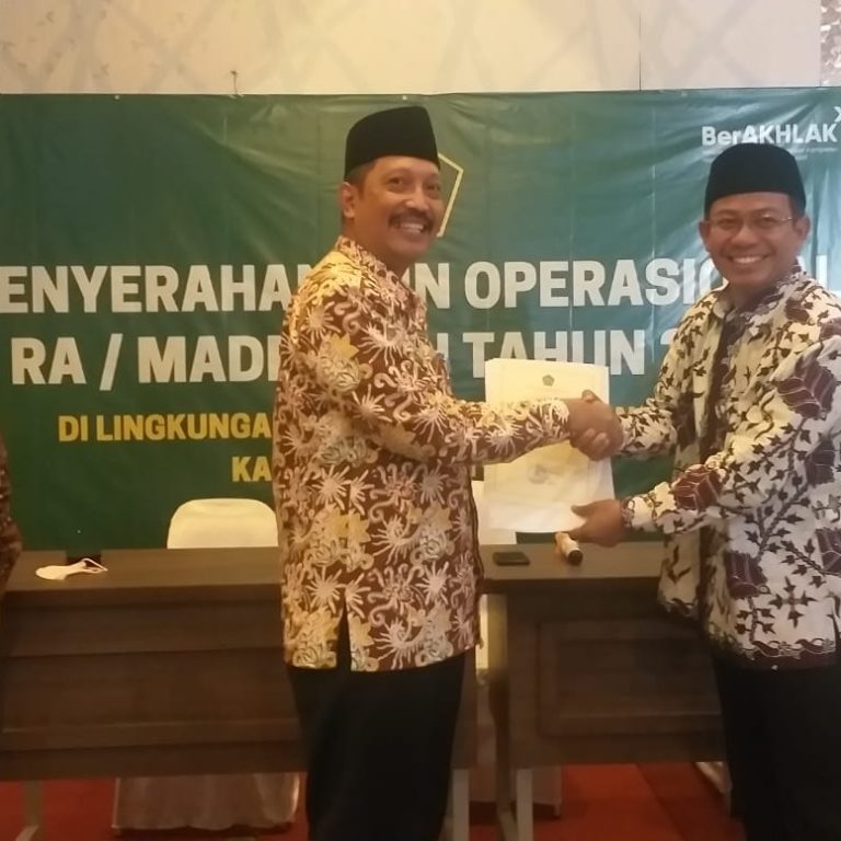Lembaga Pendidikan harus dikelola secara Modern dan Profesional, 12 Lembaga Madrasah Terima IJOP