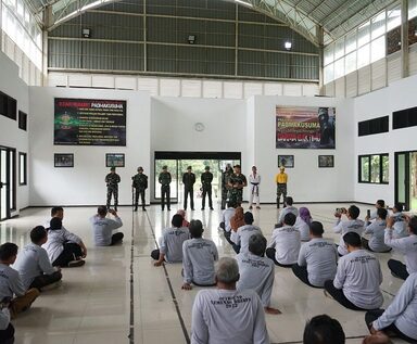 Sinergi Penghulu dan Pasukan Perang TNI