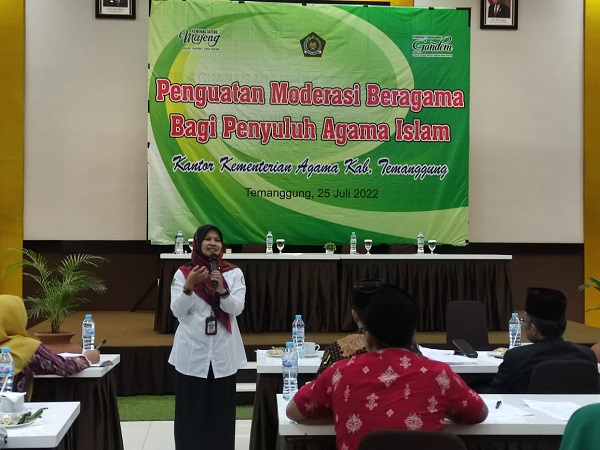 Penguatan Moderasi Beragama Bagi Penyuluh Agama Islam Non PNS Kemenag ...