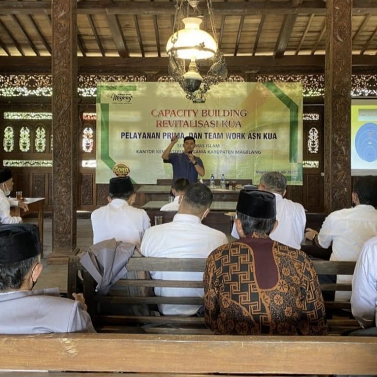 Tingkatkan Pelayanan Prima KUA, Human Touch Penting Dalam Komunikasi Team