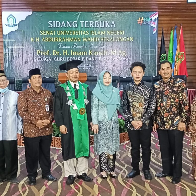 Kakankemenag Hadiri Pengukuhan Prof. Dr. Imam Hanafi, M.Ag