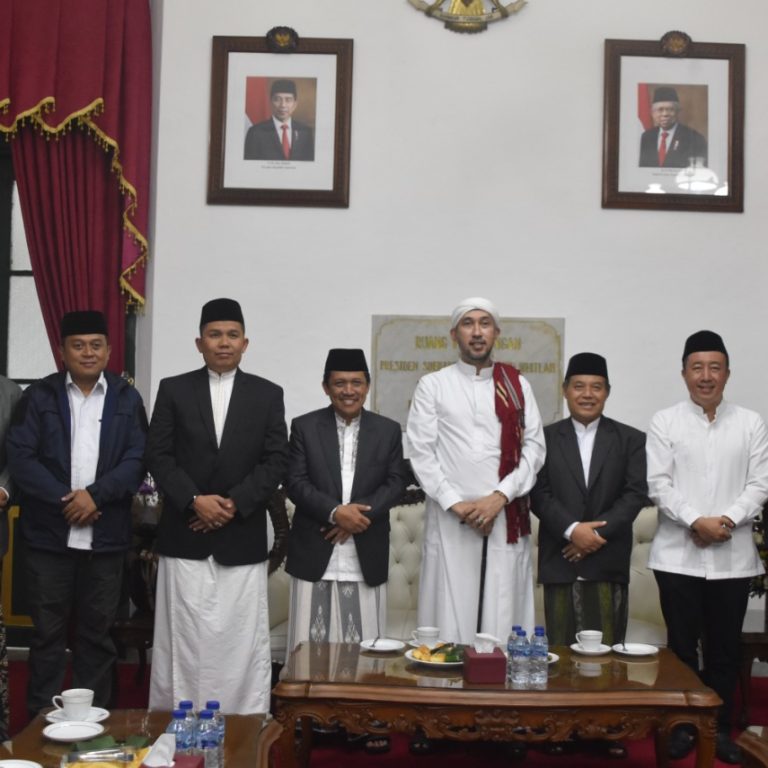 Hari Jadi Wonosobo, Kakankemenag Kab. Wonosobo Bersholawat Bersama Habib Ali Zaenal Abidin Assegaf
