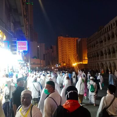 Jelang Armuzna, Lautan Manusia Penuhi Masjidil Haram