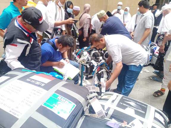 Penimbangan Koper Dimulai, Jemaah Diingatkan Tidak Bawa Air Zam-Zam