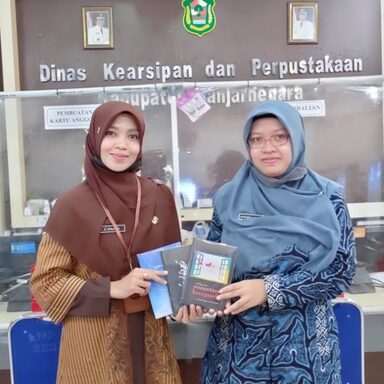 Perkuat Kerjasama Dengan Disarpus, Madtsansa Sumbang Buku-buku Karya GTK