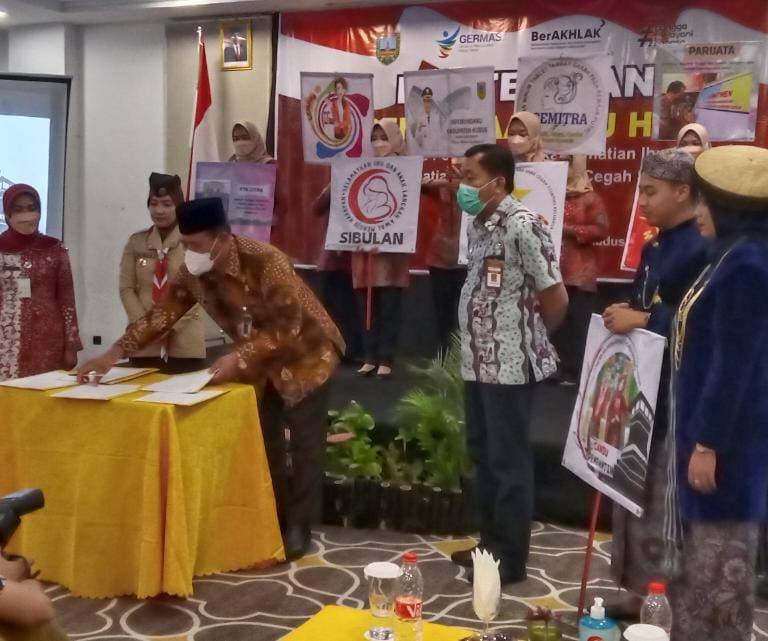 Kakankemenag Tandatangani Komitmen Candu, Cegah Stunting dan Turunkan AKI-AKB