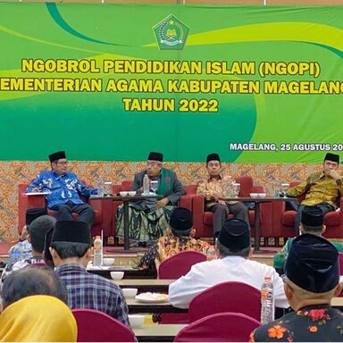 NGOPI Kemenag Kabupaten Magelang, Pentingnya Uswah Khazanah Bagi Pendidik
