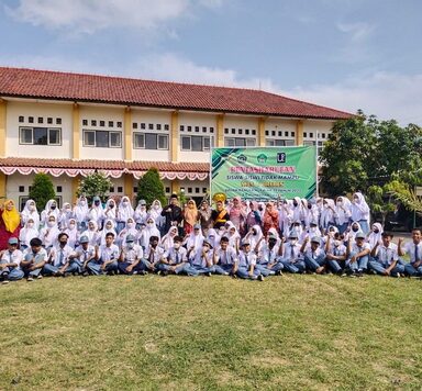 Program Aksi Sosial, DWP Kemenag Brebes Berikan Santunan￼ Anak Yatim Piatu