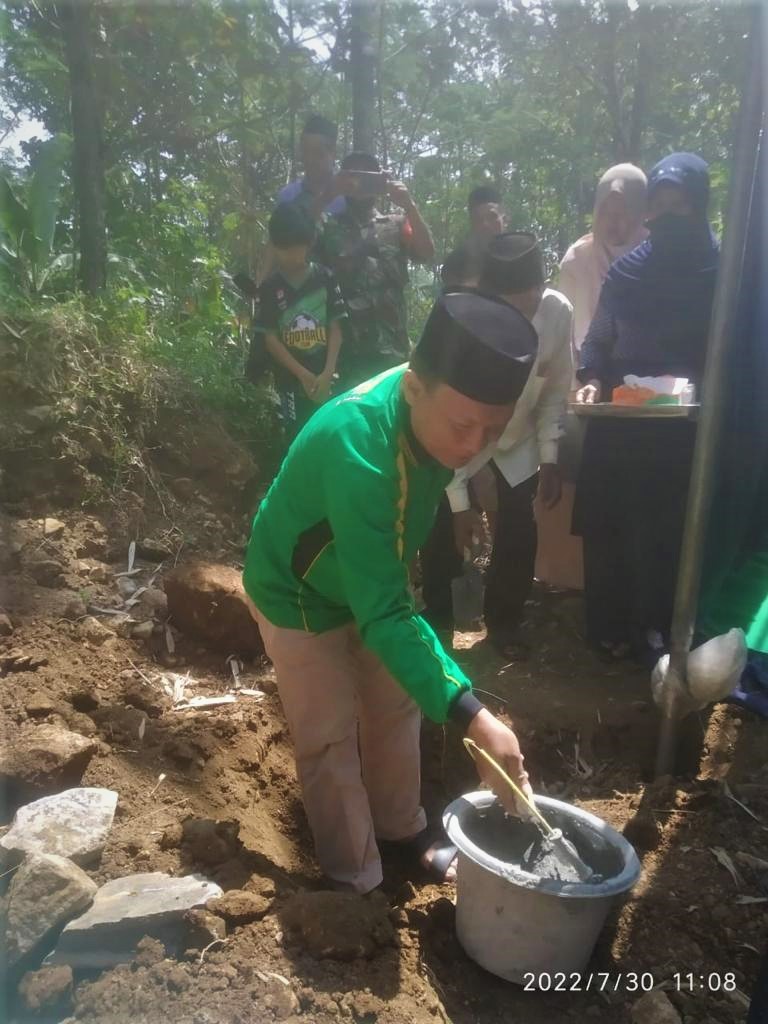 Kakankemenag Hadiri Peletakan Batu Pertama Pembangunan Masjid Kholil Abdul Wahid Tingkir Kota Salatiga