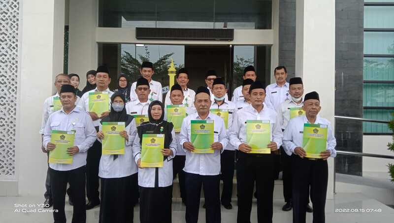 14 ASN Kemenag Terima SK Kenaikan Pangkat