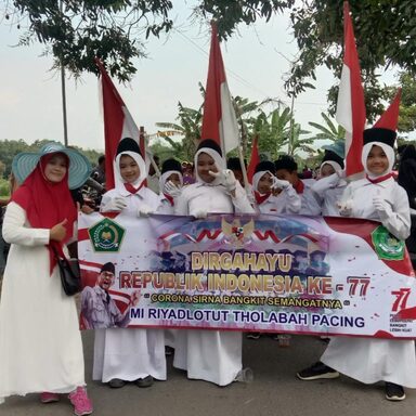 Penyuluh Turut Meriahkan Karnaval HUT ke-77 RI
