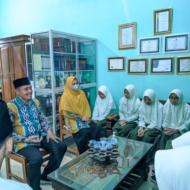 Peserta KSM Dibekali Semangat oleh Kepala MA Riyadl