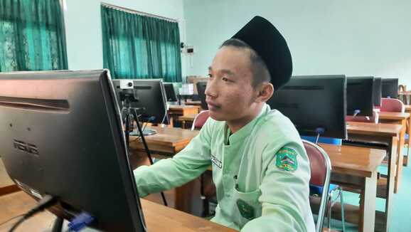 Aldi, Siswa MA Riyadl Ikuti OSN tingkat Jateng