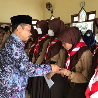 Santunan Yatim Piatu, Kualitas Jiwa Sosial Guru
