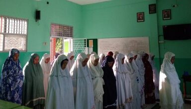 Salat Dhuha Dorong Siswa MTsN 3 Rembang Jaga Kebersihan