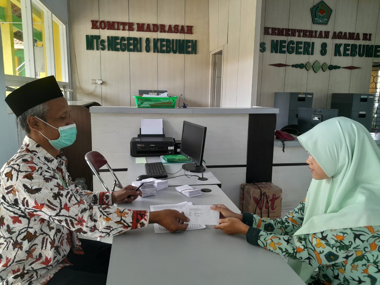 UPZ MTs Negeri 8 Kebumen Tasyarufkan Zakat Profesi ASN
