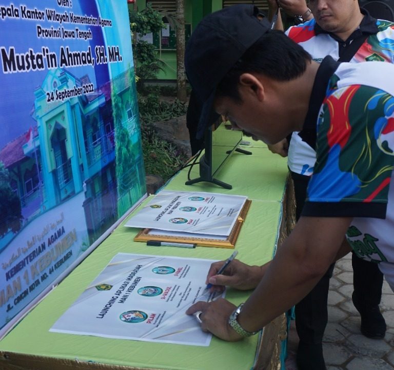 Launching Tiga Aplikasi di MAN 1 Kebumen, Ini Harapan Kakanwil