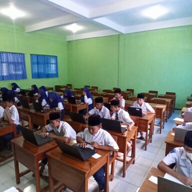 MTsN 1 Rembang Gelar AKMI 2022, Libatkan 291 Siswa