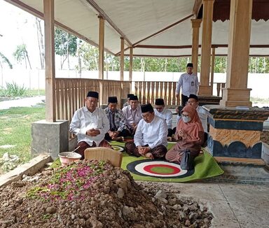 Wamenag Bertakziyah ke Keluarga Ny. Hj. Heni Maryam Maemun