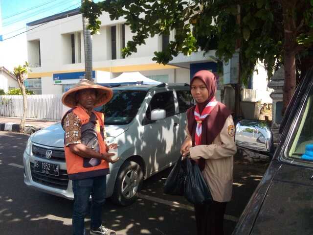 Kegiatan Jumat Berkah MAN 2 Kota Pekalongan