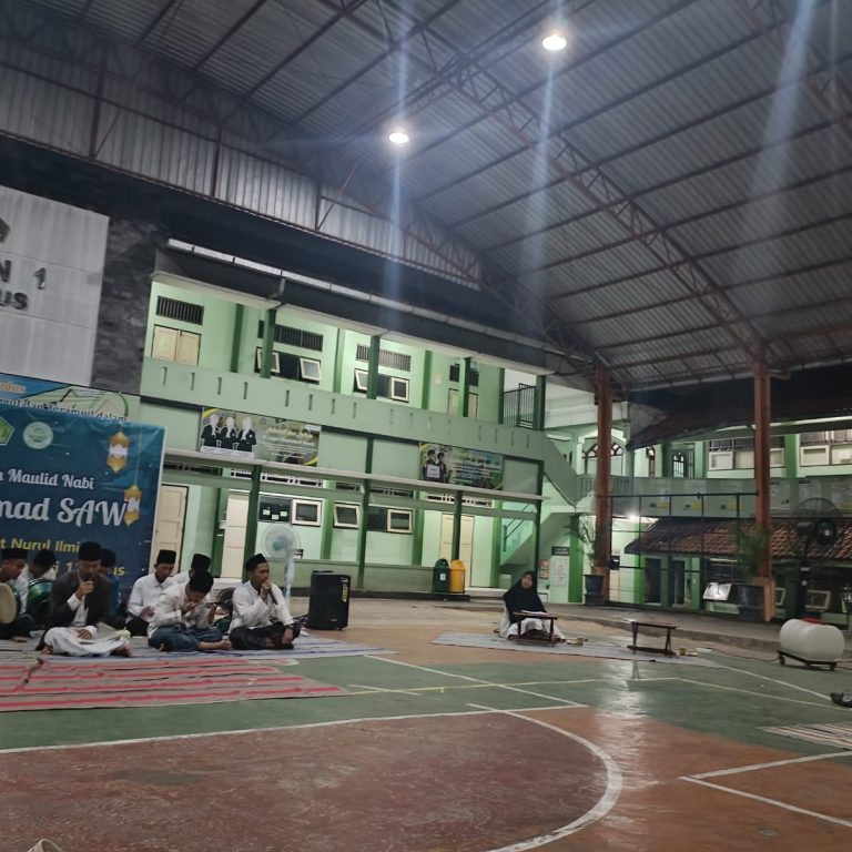 Asset Nurul Ilmi MAN 1 Kudus peringati Maulid Nabi Muhammad, “Momen untuk Teladani Rasulullah”.