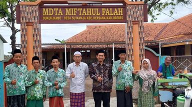 Hari Pertama UUS Gasal Kasi PD Pontren Kunjungi Madin Miftahul Falah