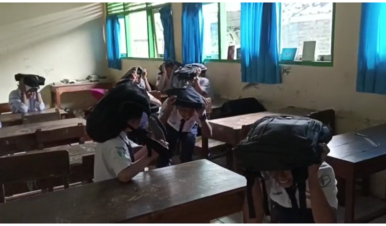 Masuk Daerah Rawan Bencana, Siswa MTsN 2 Magelang Dilatih Mitigasi Bencana