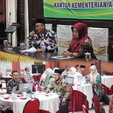 Kemenag Blora Gelar Bimtek Aplikasi e-AIW